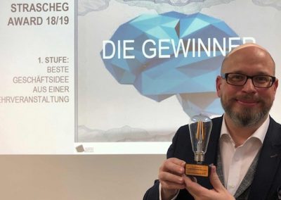 Erik A. Leonavicius gewinnt den Strascheg Award for Excellence in Entrepreneuship Education - Referenz - Innovation - REINVENTIS - Innovationsberatung - München